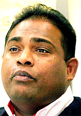 abdul azeez abdul rahim putera umno chief