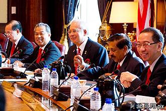 najib last cabinate meeting 030413 01