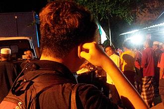 photographer hit by 1malaysia motocyclist 240413 reporter hit