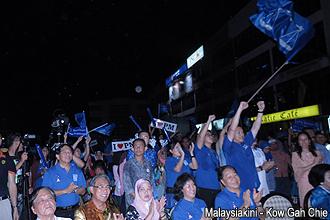 najib in sibu 270413 03