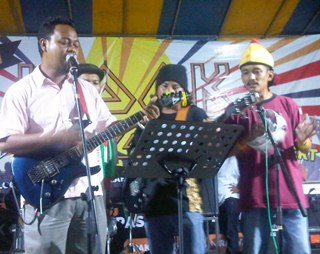 mahdzir ibrahim dap candidate tanjong piai at pontian concert rock the vote