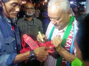 JB with Mat Taib Sunday 28