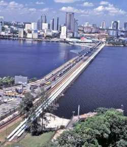 johor singapore causeway 041106
