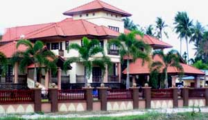 luxury houses of mp ministers 081106 roslan saidin
