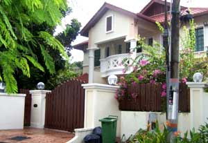 luxury houses of mp ministers 081106 chia kwan chai