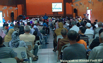 perbadanan pembangunan kampong bharu PKB first briefing landowner periok 300613 crowd