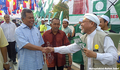 Report: Ahmad Said threatens to quit, join forces with PAS