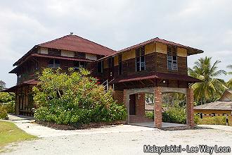 surau and tanjung sutera resort in sedili besar kota tinggi 210813 resort building