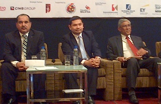 akbhar satar ti-m president with rafizi ramli and macc chief abu kassim