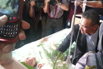 hishammuddin visit genting bus accident 220813