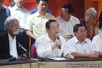 dap annouce sept 29 re-election 220813 02
