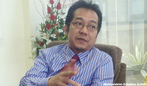 Not fair to single out Najib for 1MDB's weaknesses, says Razali