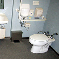 disabled day roundtable 051206 toilet