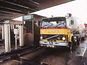 toll booths and commercial vehicle lorry 151206