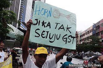 anti gst protest 231013 07