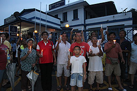 dap and ngo rep arrested at kpg hakka demolition 311013