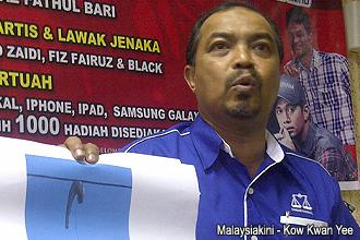 sg limau by election fake amputated leg 021113 khir jamil