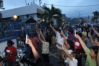 dap and ngo rep arrested at kpg hakka demolition 311013