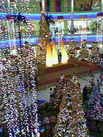 christmas malaysia shopping mall 221206 01