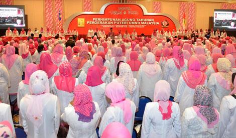 'Jaga bunga dari dipetik orang, sunting bunga di taman orang'