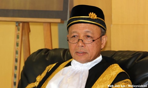 Top three judges given six-month service extension