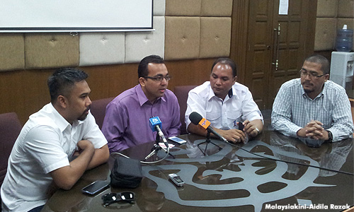 Umno Youth leader suspended for 'sabotaging Najib' by inviting Dr M