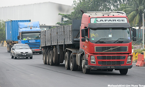 Pelaksanaan kurikulum baru pemandu ditangguh