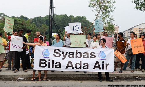 Najib blames rationing on free water policy