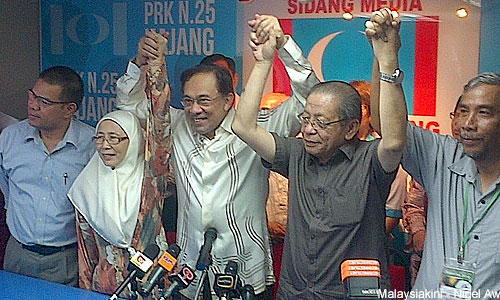 Wan Azizah to replace Anwar in Kajang