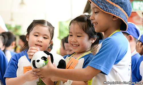 COMMENT | Too many toys when they can make their own