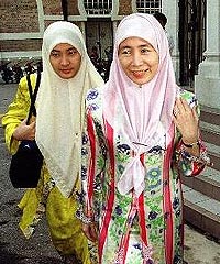nurul izzah interview 220307 anwar sodomy trial 1999
