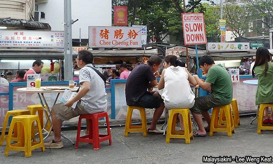 MCO - Penang councils ban street hawkers in four hotspots