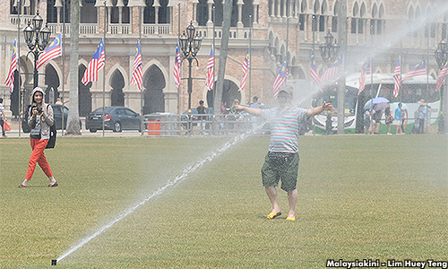 Gov’t to close schools if heatwave persists