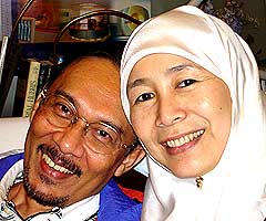 nurul izzah history 300307 anwar wan azizah munich
