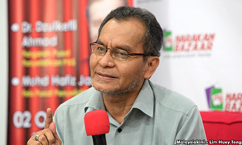 ‘Umno, act now or be consigned to the dustbin of history’