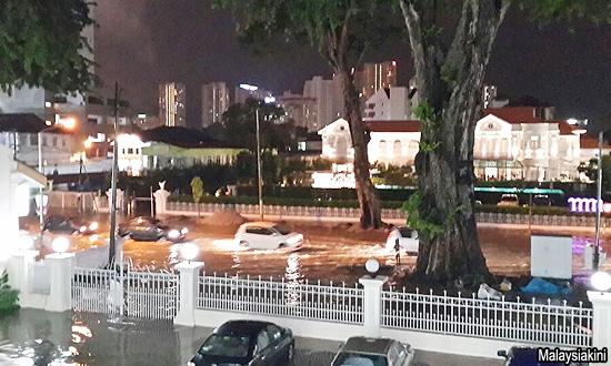 Penang braces for more floods as rain continues to pour
