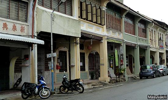 Firma Singapura beli 200 hartanah warisan, usir penduduk