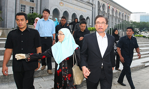 Integrity issues in Sodomy II resurface; Karpal shrine raises eyebrows