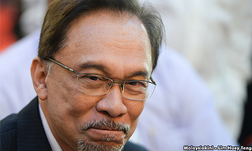YOURSAY | Anwar's gambit as Muhyiddin under fire over new Covid wave