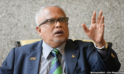 Ditanya kos cuti, menteri jawab dengan akta
