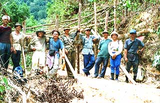 ncr land sri aman kg aping kg abok protest 300407 barricade
