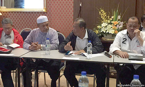 Kelantan MB resting after minor surgery for haemorrhage