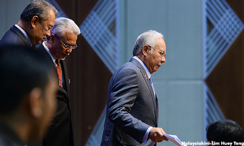 PM: Pegawai kerajaan jangan ambil hak rakyat
