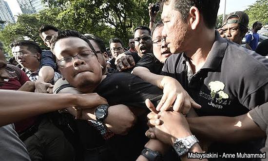 ULASAN l Bukan penghujung, cuma selekoh, kata pejuang reformasi 1 a7109252545e8a37f6b8df2db2861233
