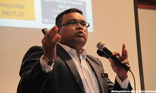 Najib's loyalist lashes at 'Dr M-DAP regime' after termination