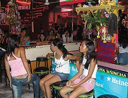 human trafficking tip report 131607 bar in thailand