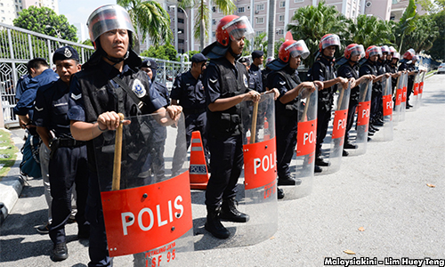 Tunku Sallehuddin: Ikut demokrasi, bukan kata hati
