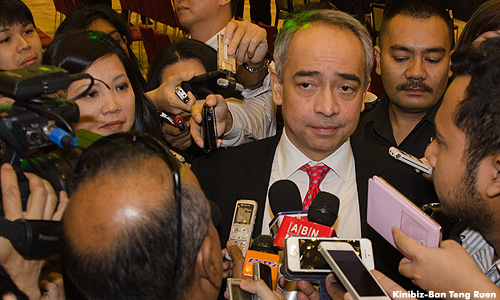 Nazir, you’re not the treasurer of Umno, right?