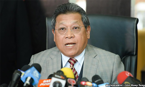 Since PM is innocent, Pandikar need not fear 'sub judice'