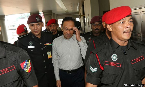 MP rebuts Zahid's 'inaccuracies' about Anwar's treatment in prison